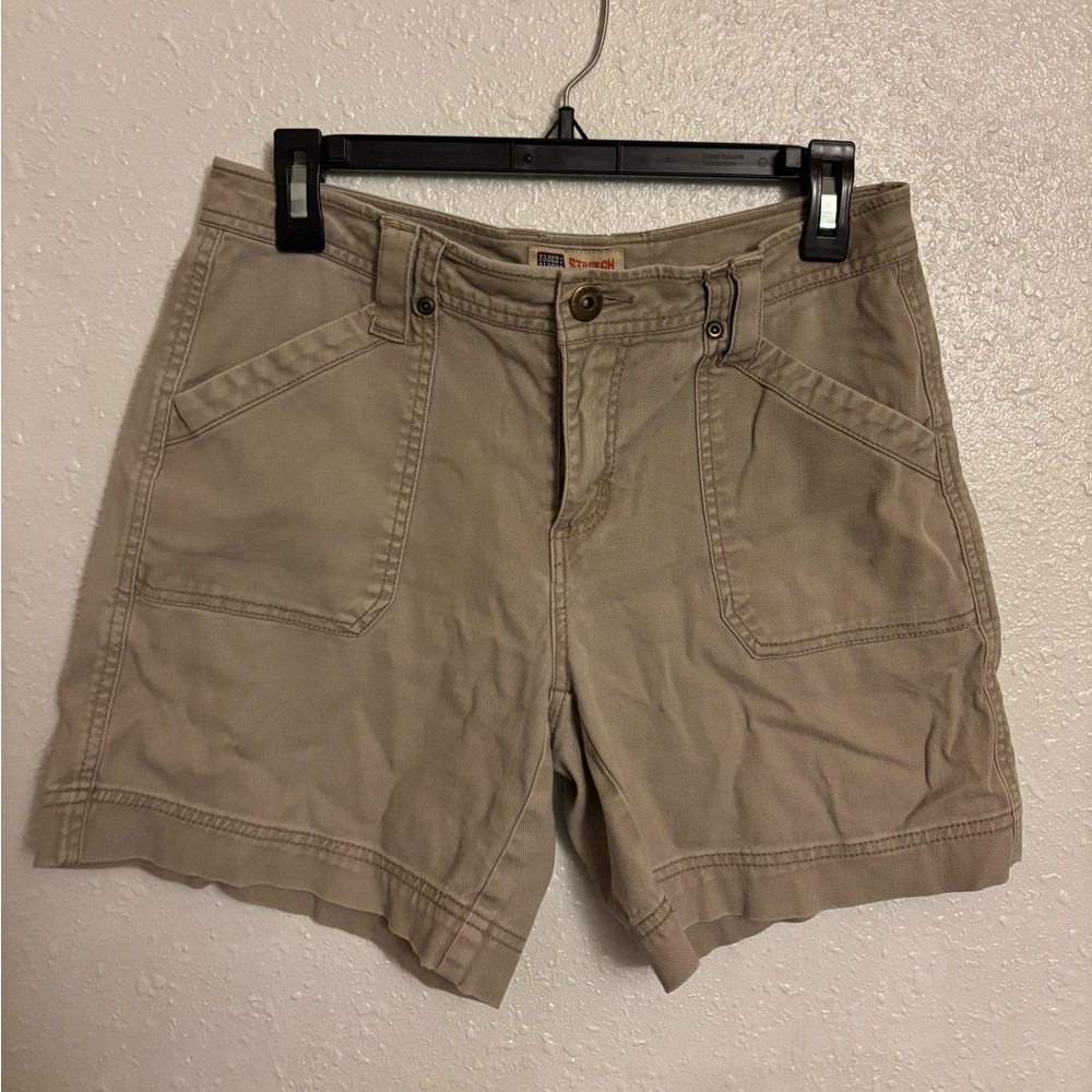 Vintage Faded Glory khaki stretch shorts (Size 6)